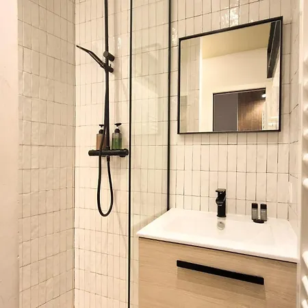 Appartement Grand Cosy Au Cœur Du Vieux-nice