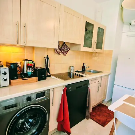 Modern Gem 200m From Beaches With Balcony, Ac And Tram Apartment Nice