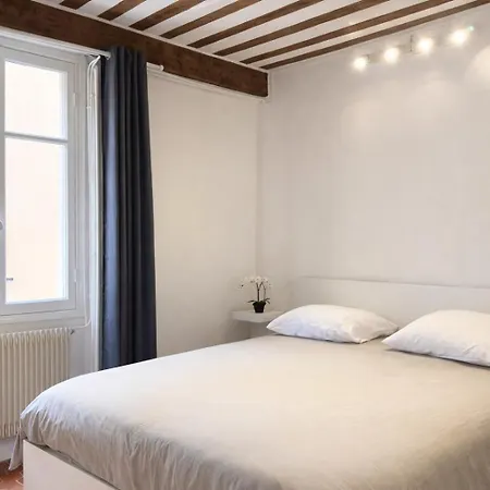 Charme Du Vieux-nice - Cocon Lumineux à 100 M De La Appartement