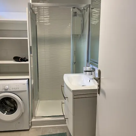 Cosy Promenade Des Parking Apartment