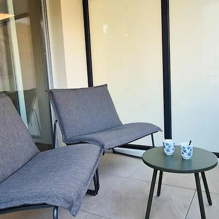 T3 Neuf Climatise Avec Parking A Apartment *