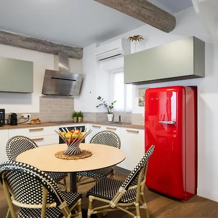Apartment Maison Cozy Au Port De Vieux-nice Nice