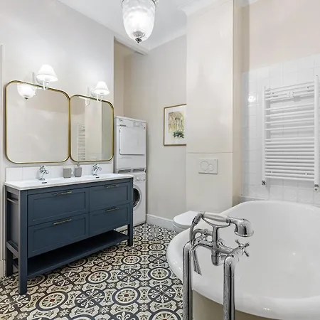 Apartment Renting - - Haussmann Luxury Sea Balcony Free Parking Nice
