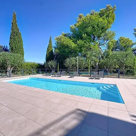 Comfort And Relaxation And Swimming Pool Appartement *