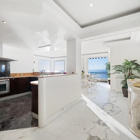 Vue Exceptionnelle Appartement *