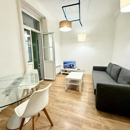 Charming Port Of Flat 1 Apartment