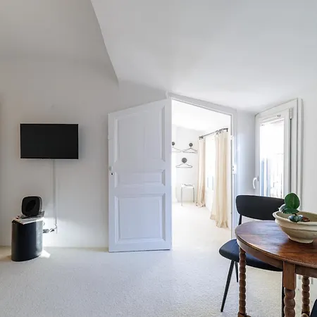 Charming Ultra 1 Bdr Appartement *