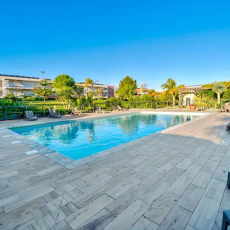 Superbe 2 Pièces - Piscine Et Garage