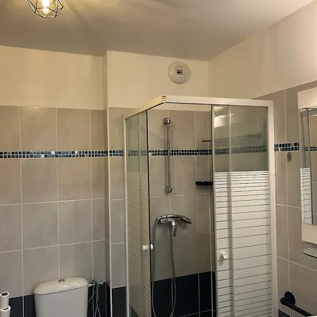 50m2 - Furnished - 1 Bedroom - Terrace - Parking - Tram 5 Min Apartment *