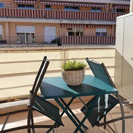 Apartment T2 Cozy & Air-conditioned, Close To Amenities