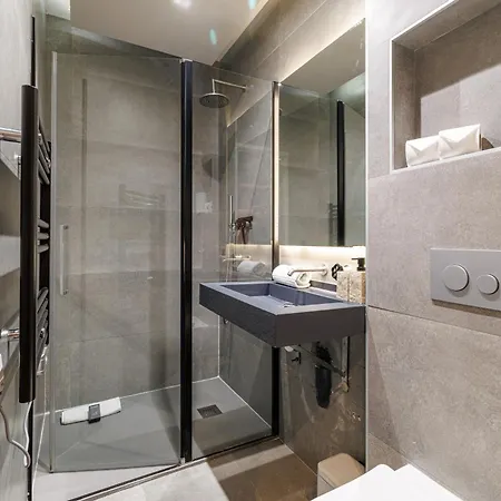 Charming 1 Bdr Downtown Nice