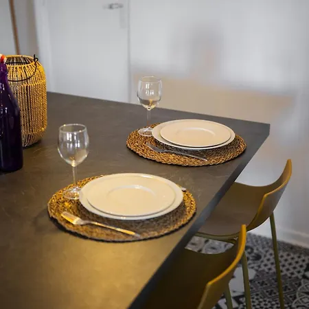 Apartment Charming Typical In The Heart Of Vieux Ac