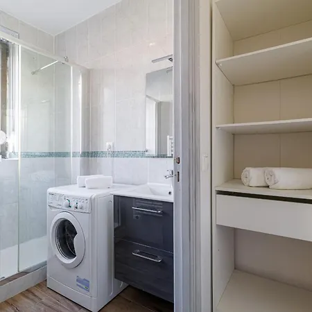 Apartment Ultra 2 Bdr - Ac & Balcony
