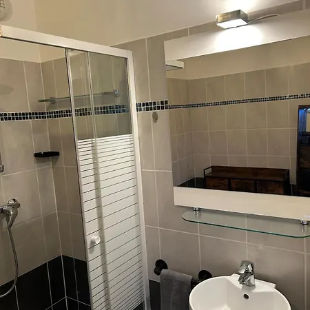 50m2 - Furnished - 1 Bedroom - Terrace - Parking - Tram 5 Min Nice