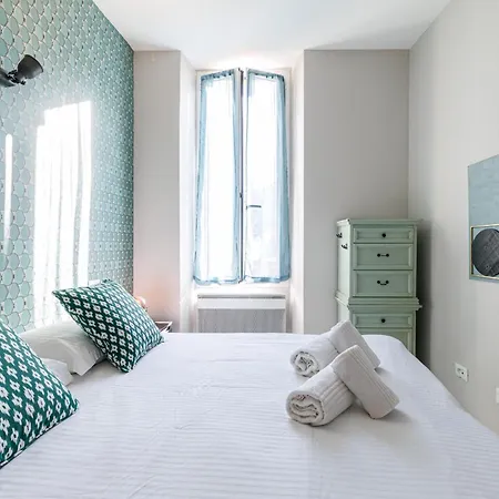 Massena Street - Quiet 2 Bdr & Balcony Apartment Nice