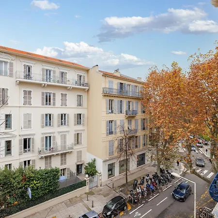 Renting - - Haussmann Luxury Sea Balcony Free Parking * Nice