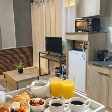 Romantique Avec Jacuzzi Prive - Apercu - Terrasse - Parking Gratuit Apartment