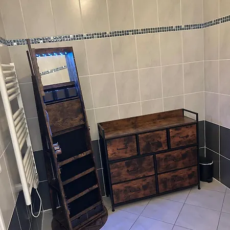 Apartment 50m2 - Furnished - 1 Bedroom - Terrace - Parking - Tram 5 Min