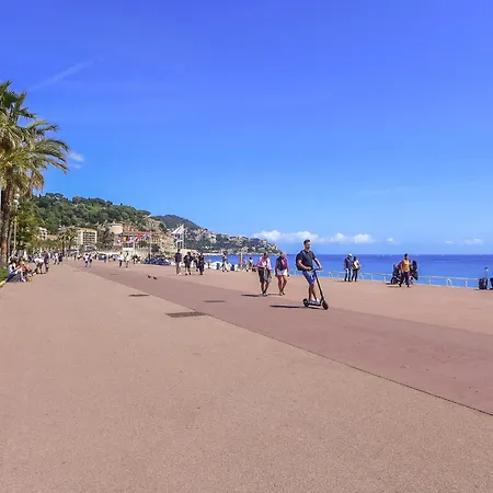Apartment Le Savoy Promenade Des Anglais-5 By Interhome Nice