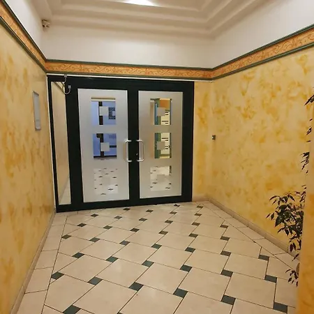 Charming 1-bedroom With Free Parking Apartment