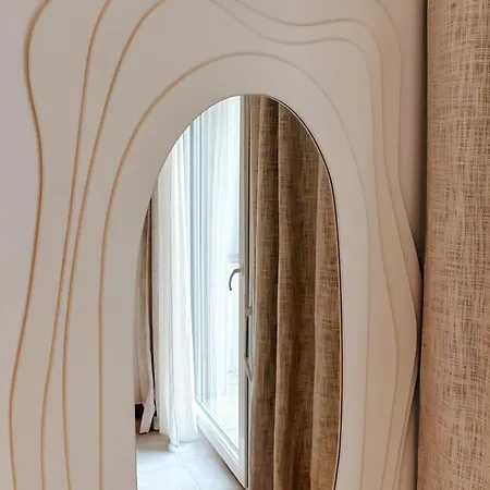 Aya - Renovated Air-conditioned Duplex With Garden * Nice