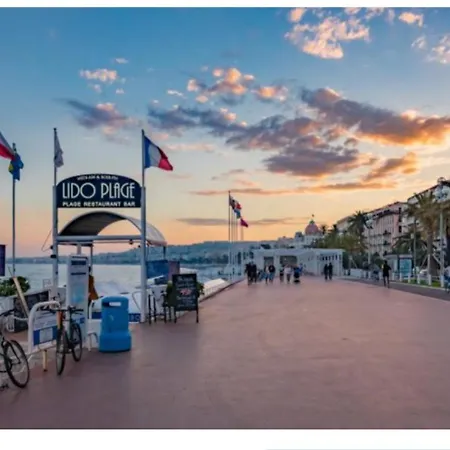 Superbe T3 Confort A Deux Pas Du Tram Et Des Plages Apartment