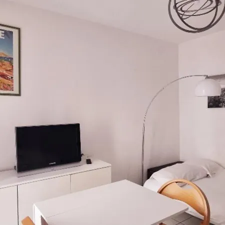 Appartement Beau Avec Vue Proche De La Florida Nice