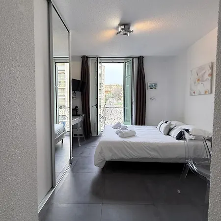 Appartement Avec Balcon- - Tram - Aéroport *