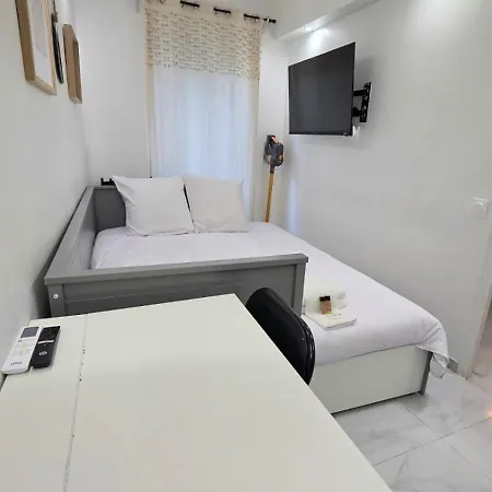 Apartment Compact & Charmant, à 2 Min De La