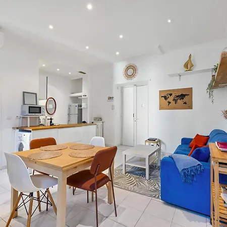 Renting - Grimaldi - Golden Square Location Fully Equiped Apartment