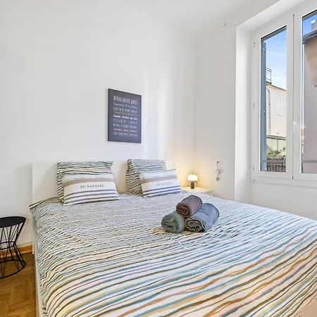 Apartment Renting - Grimaldi - Golden Square Location Fully Equiped