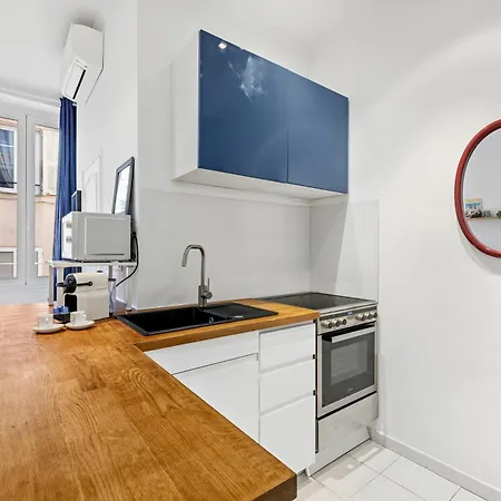 Renting - Grimaldi - Golden Square Location Fully Equiped Apartment Nice