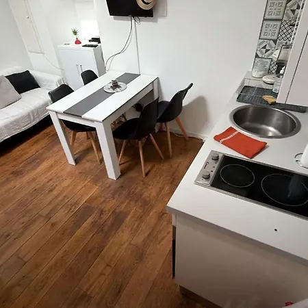 Apartment T2 Coconing, Wifi, Internet, Clim, 300m