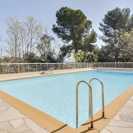 Duplex Apartment, Sea View And Swimming Pool Apartment *