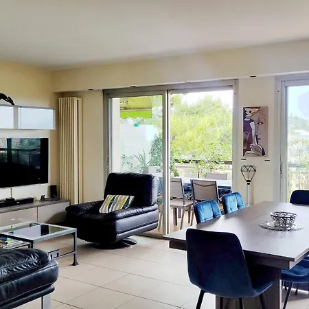 Duplex Apartment, Sea View And Swimming Pool Apartment Nice