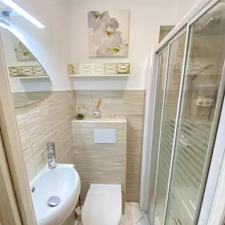 Apartment 2bed 2bath Sea View Promenade Bright & Spacious! Bravostaysriviera *