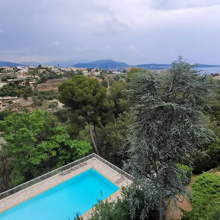 Duplex Apartment, Sea View And Swimming Pool Apartment Nice
