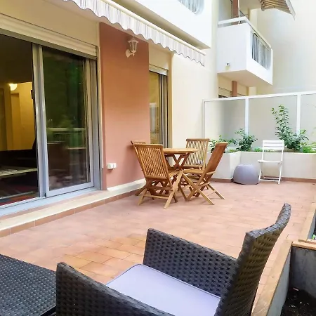 Apartment Secret Garden, Ideal For 2,large Terrace *
