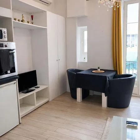 Appartement Avec Balcon Nice