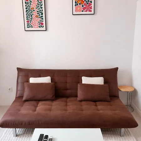 Appartement Avec Balcon *