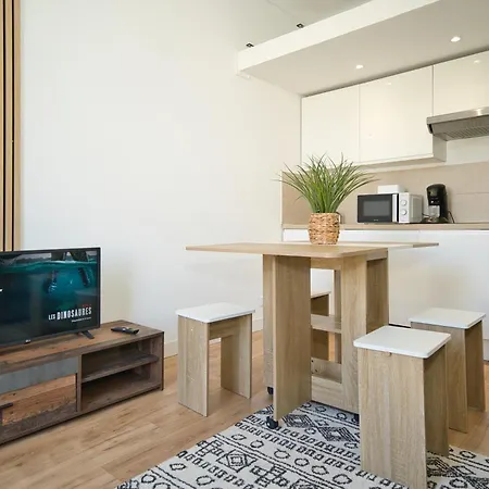Apartment Nissa La Bella