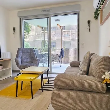 Appartement Cosy Dans Un Ecrin De Verdure -nice Nice