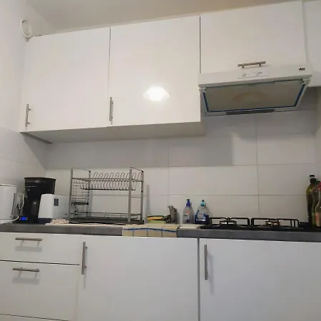 Secret Garden, Ideal For 2,large Terrace Apartment