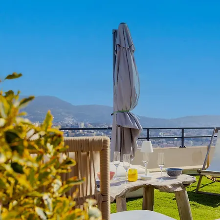 Apartment Hill A Terrasse 130m2, Vue Panoramique, Piscine, Parking Prive, Climatisation, Wifi