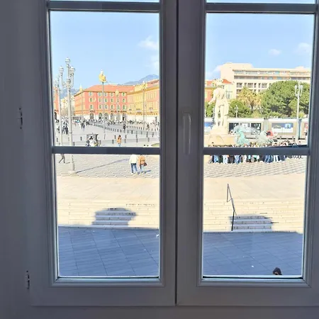 De La Mer Hotel 2*