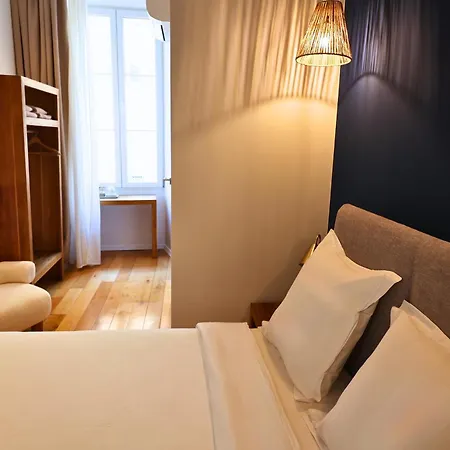 De La Mer 2*