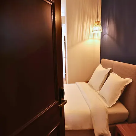 De La Mer Hotel
