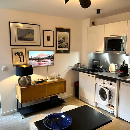 Appartement Dana Centre 16 *