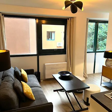 Appartement Dana Centre 16
