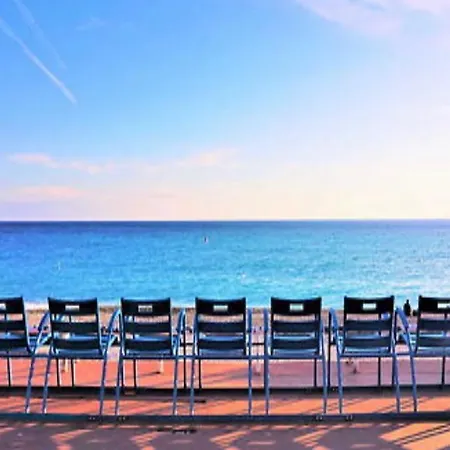 2 Climatisées Au Carré D Or à 5 Min Des Plages Et De La Promenade Des Dans Un Environnement Calme Appartement *